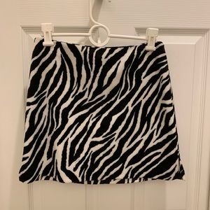 Finesse vintage soft fuzzy zebra print mini skirt